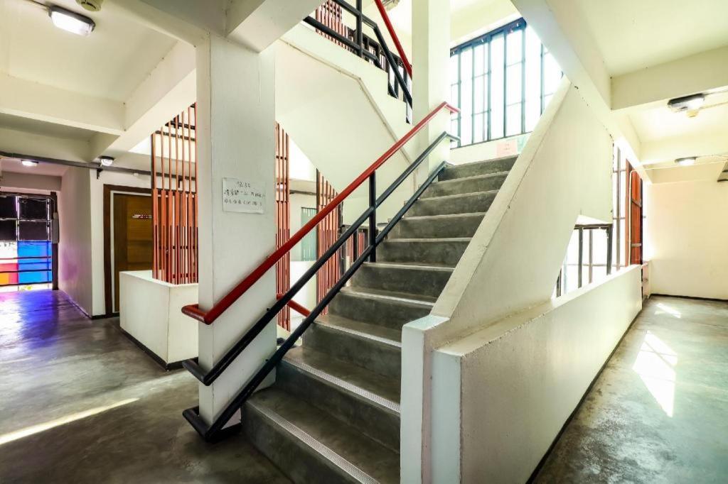 Oyo 412 7 Days Hotel Chiang Mai Buitenkant foto